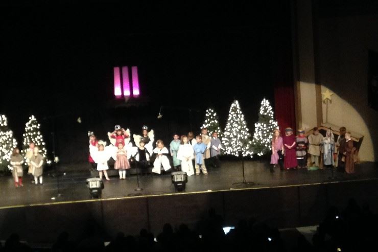 Childrens Holiday Play